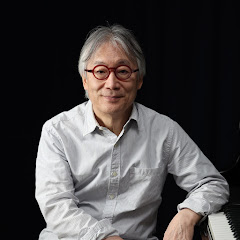 Toshifumi Hinata - Topic