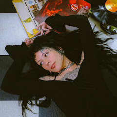 Stephi Lee on YouTube