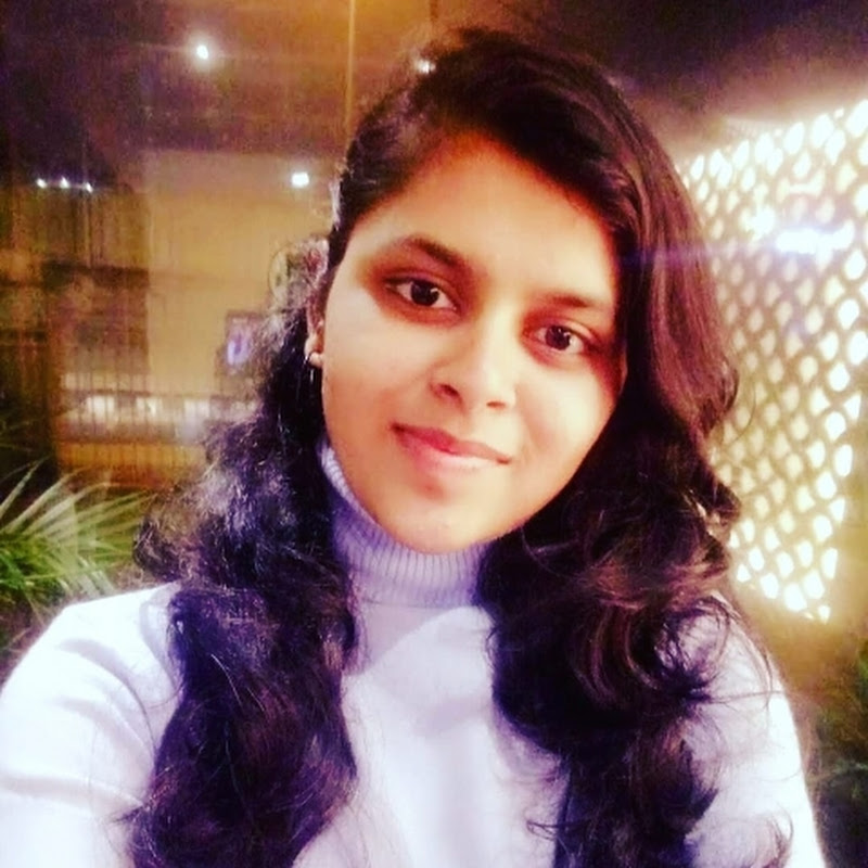 Code with Gauri Logo