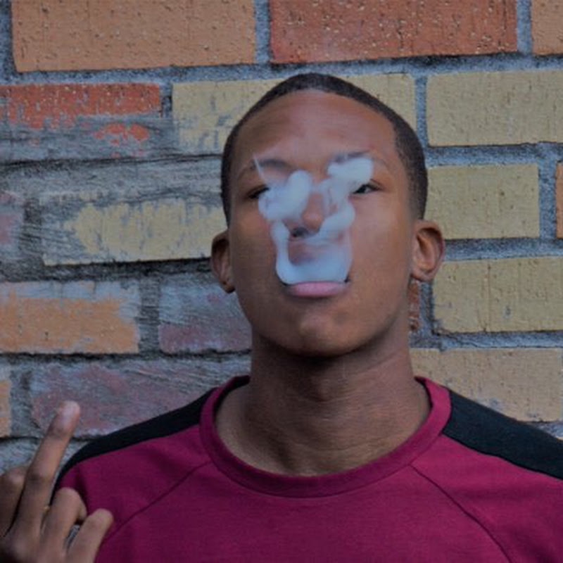 Spark's wrld @sparkthagreat | Thizzler
