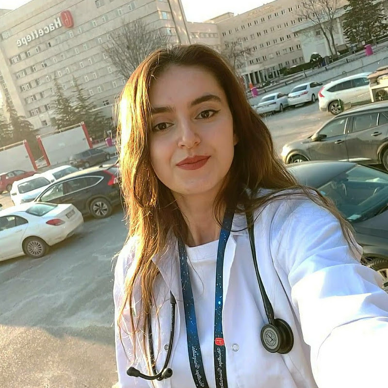 Dr Nur Özel