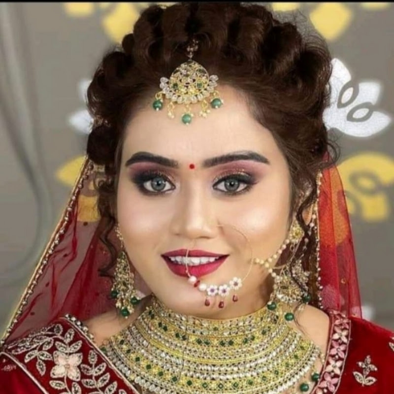 Aastha Makeup Artist