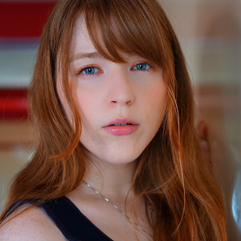 June Lovejoyジューン・ラブジョイのサムネイル