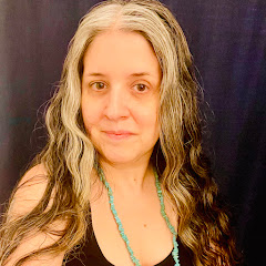 Psychic Medium Lisa Marie channel thumbnail