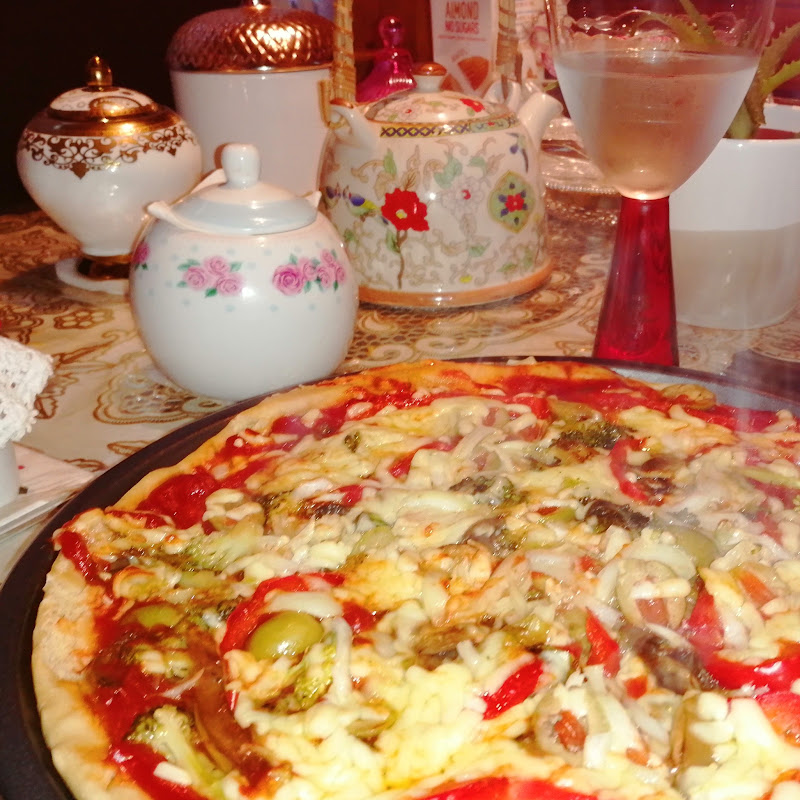 ROXPI'S KITCHEN & LIFESTYLE
