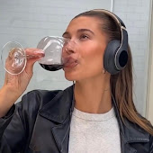 Hailey Bieber