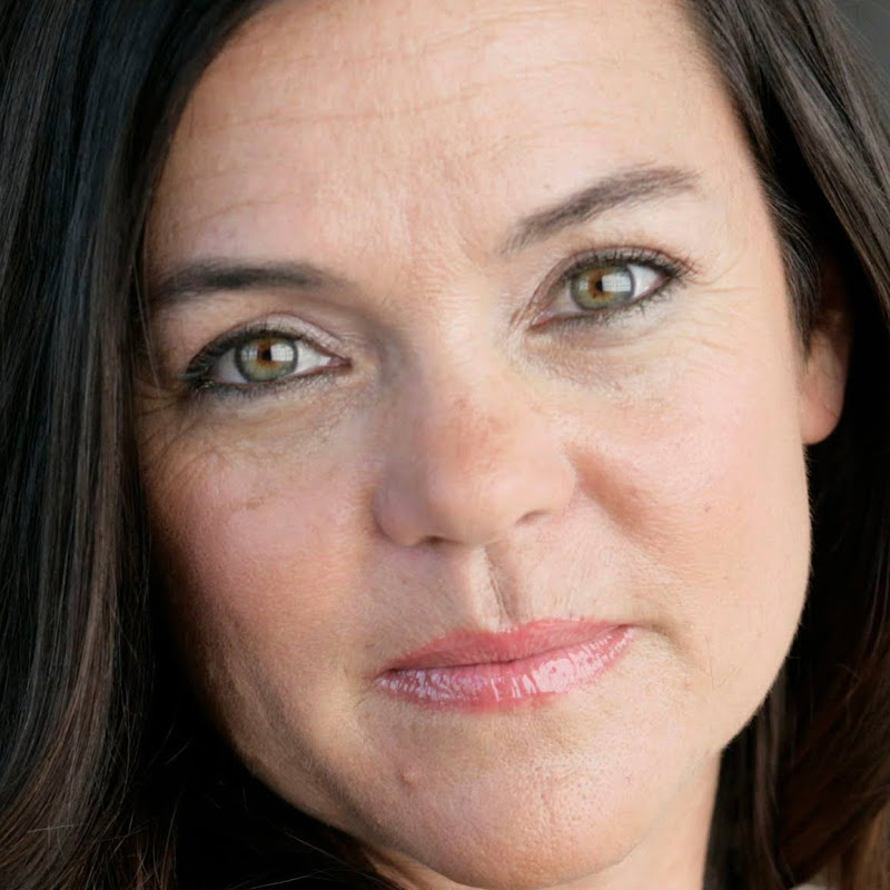 Suzanne Toro