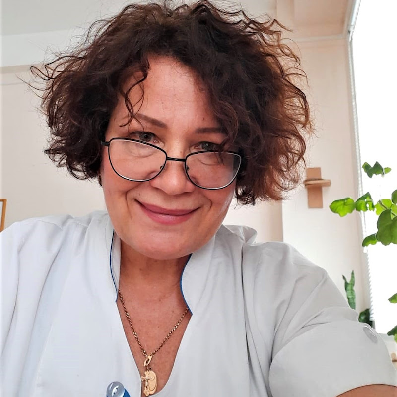 Dr Lucy the Masseuse