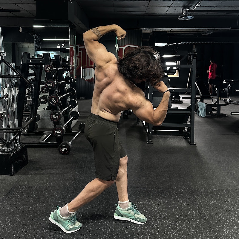 Nani fitness trainer