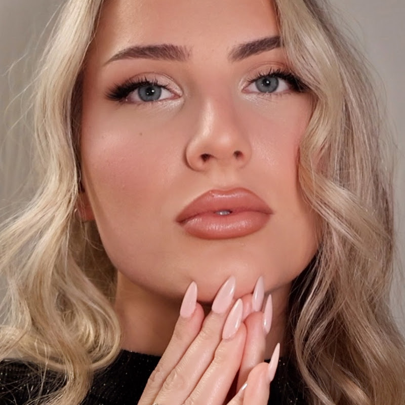 Karlie Reneé