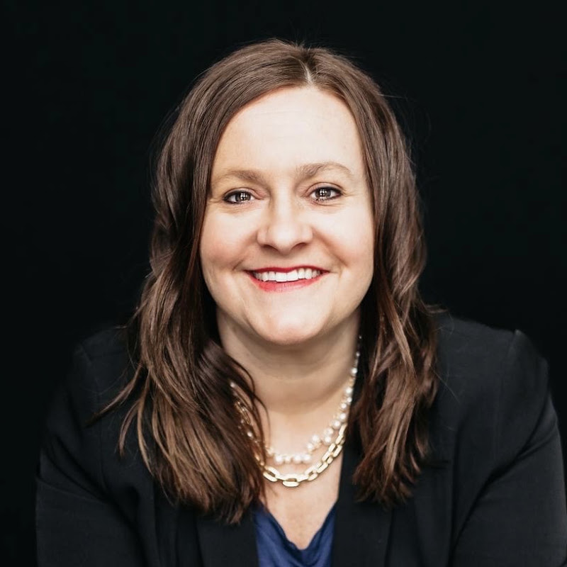 Jennifer Lundquist Edina Realty