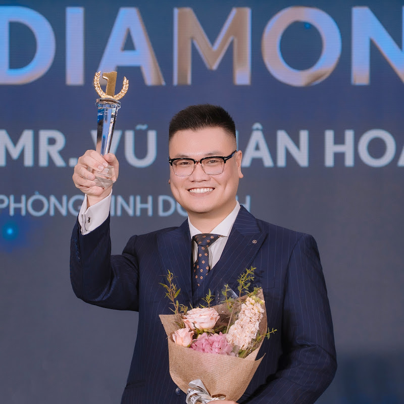 Xuân Hoàng Lexus Thăng Long