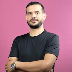 يونسي محمد أستاذ الرياضيات