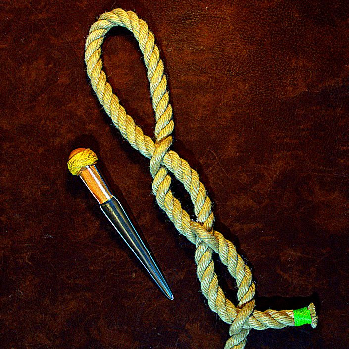 How to Tie the Marlin Eye Splice