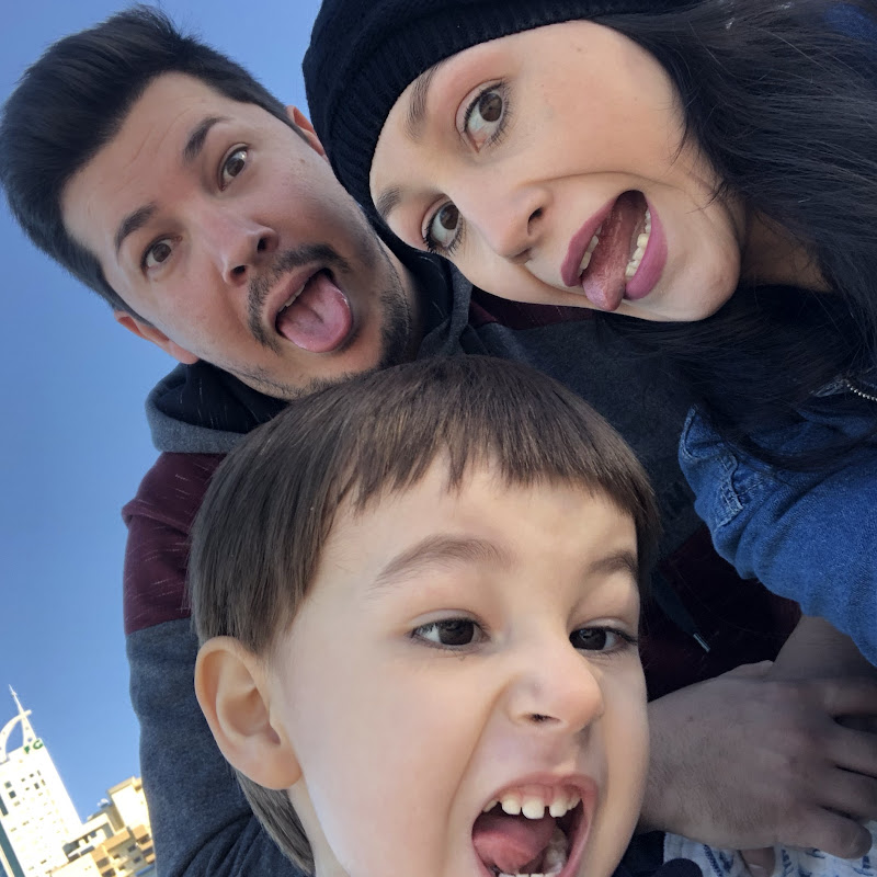 Katti Costta & Família
