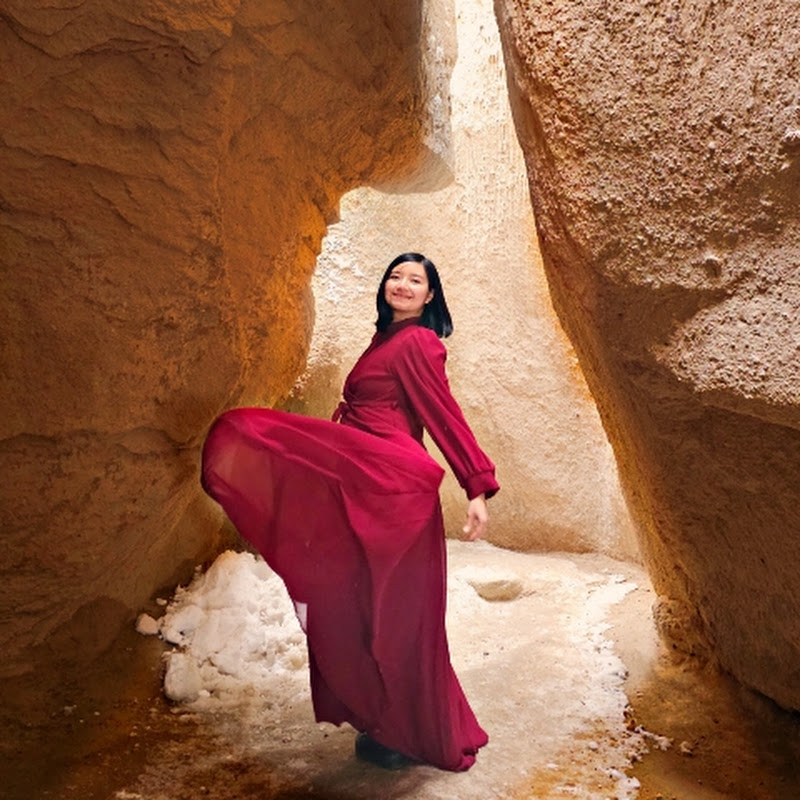 Madam Travels channel avatar