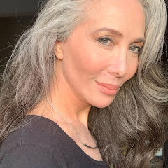 TAROT By Andie net worth