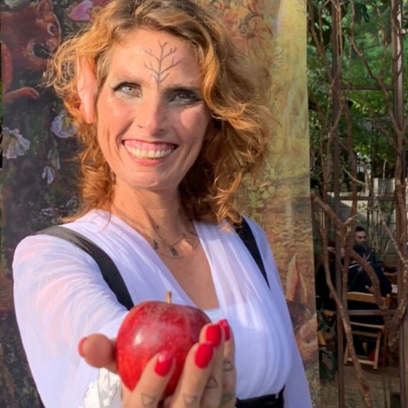 Em Voga Tarot com Lu Tomich