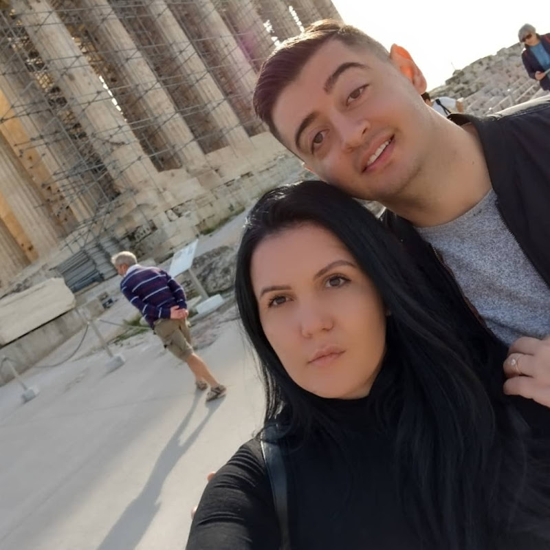 Travel with Maria and Alex