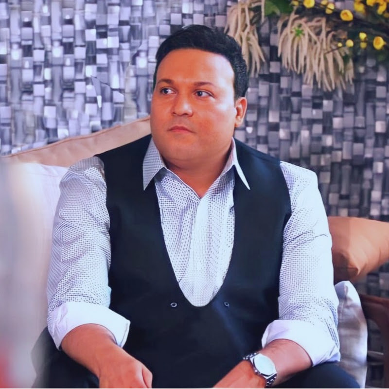 الفنان وليد الشريف WALEED ALSHAREEF