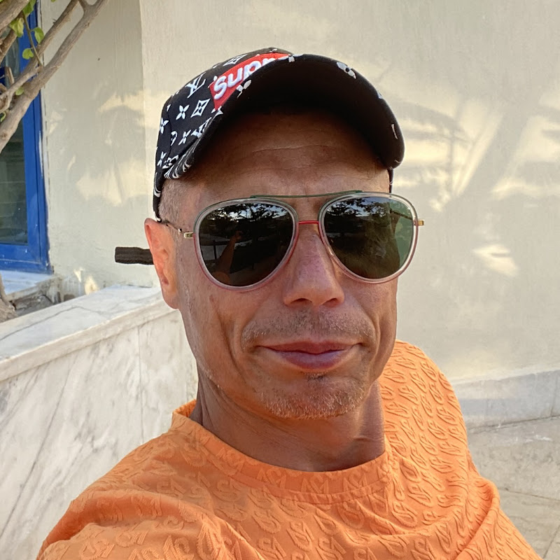 ТОТ САМЫЙ ФЕДОР - честный обзор отелей Logo