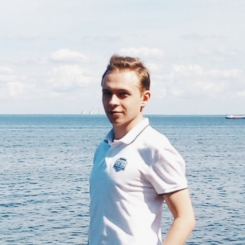 DANIIL LIVE • Моя жизнь в настоящем Logo