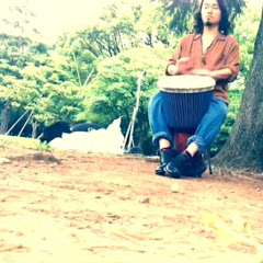 ジャンベと絵画とギター