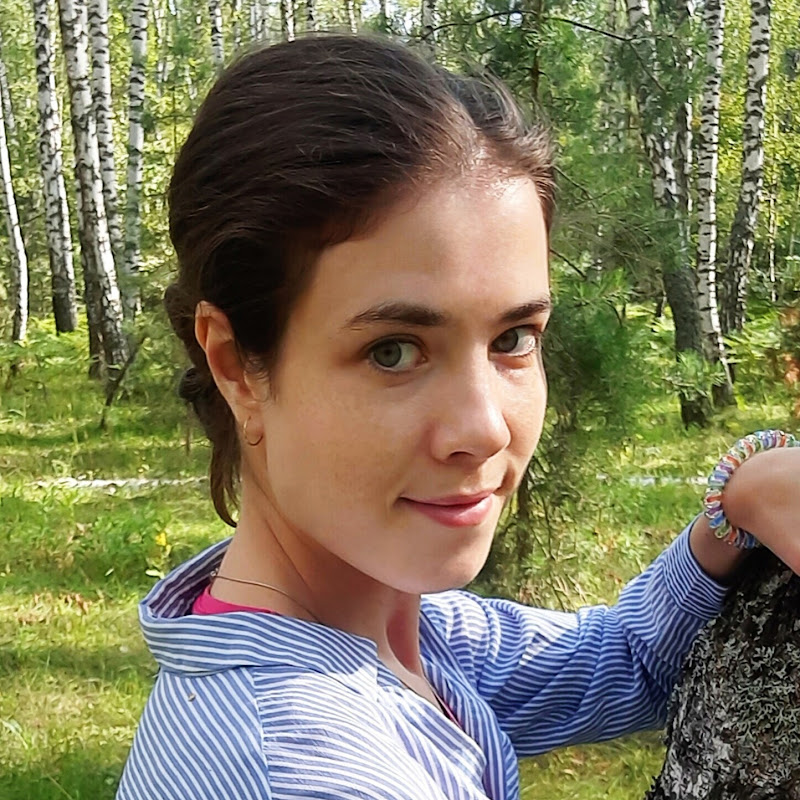 Anna Mikhailova - Piano      🎼 🎹