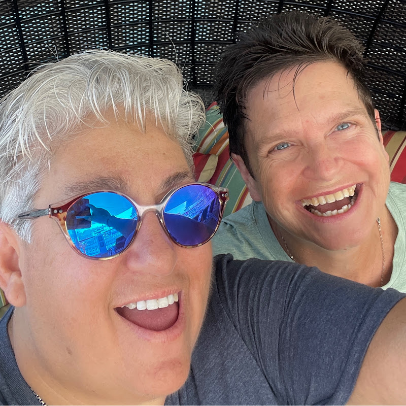 Travel Flirts