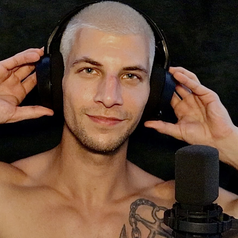 Aaron ASMR