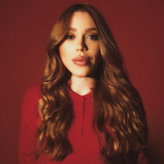 Julliany Souza - Topic