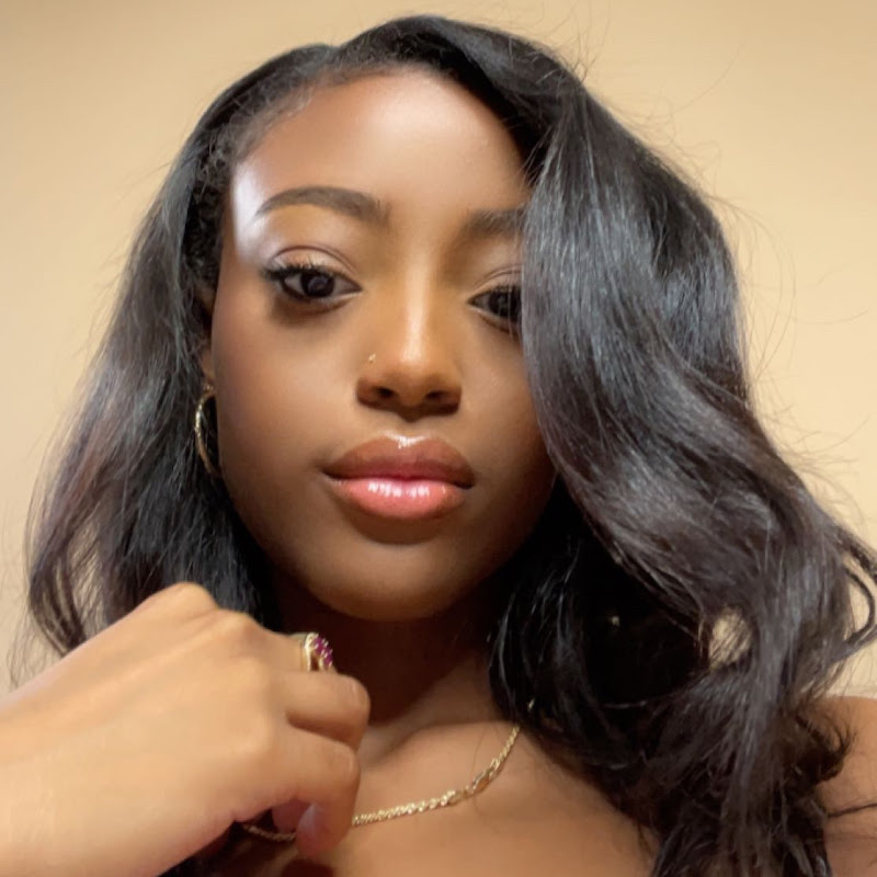 Nia G