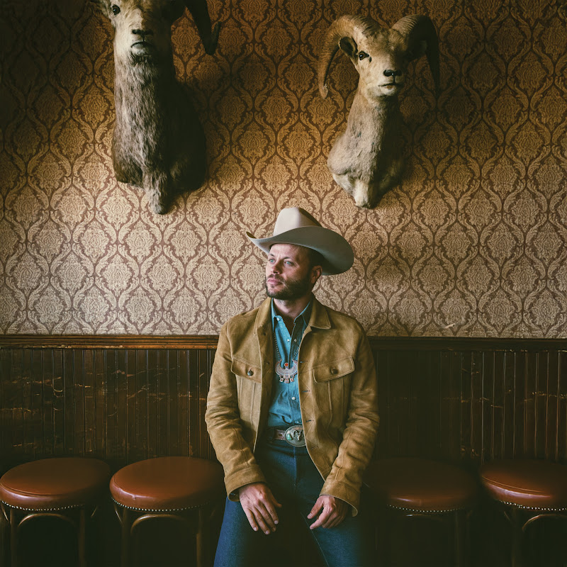 Charley Crockett - Topic