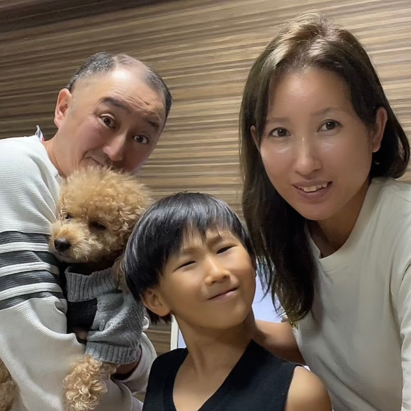 金姐一家在日本 Logo