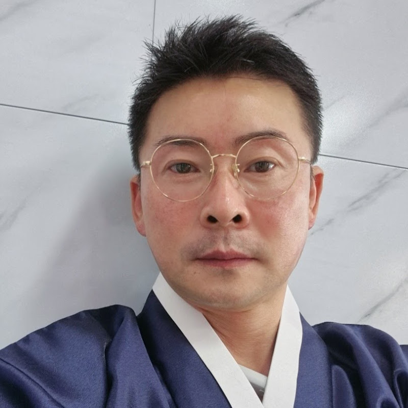 호봉사 김법사 Logo