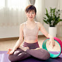 Yoga with Sarah 瑜伽教室 logo