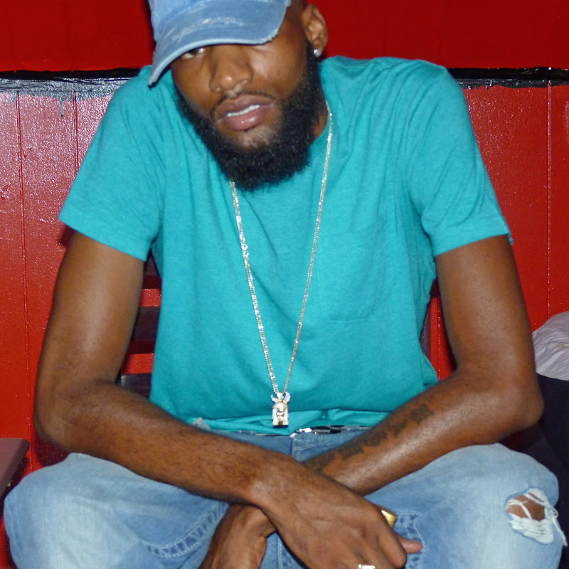 Out The Way KayBee icon