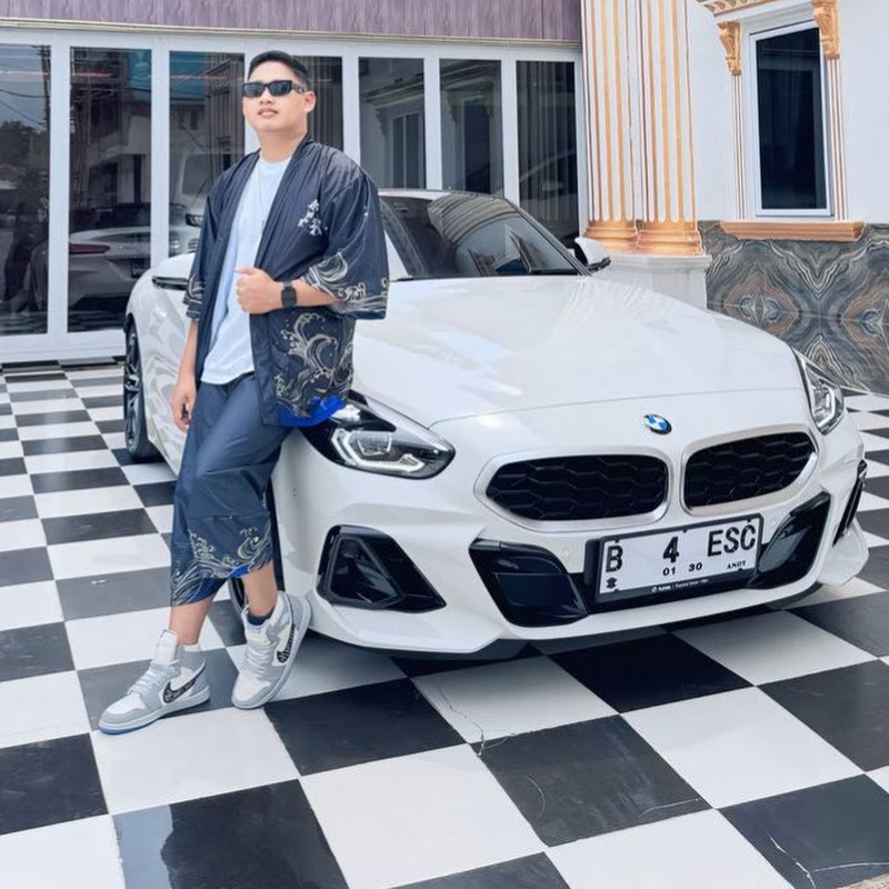 EXPERT STUDENT CLASS