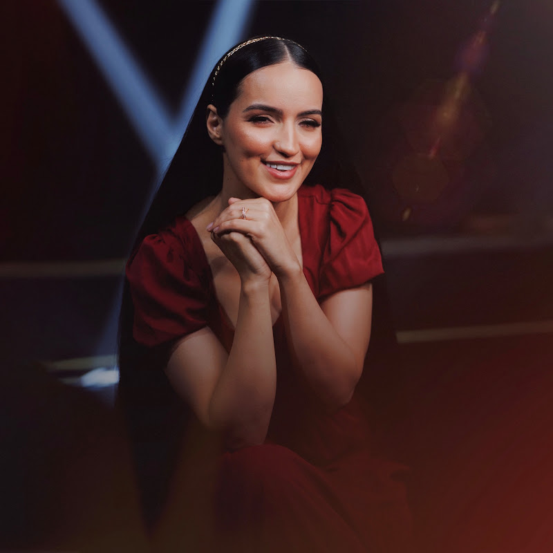 Angélica Azevedo Oficial