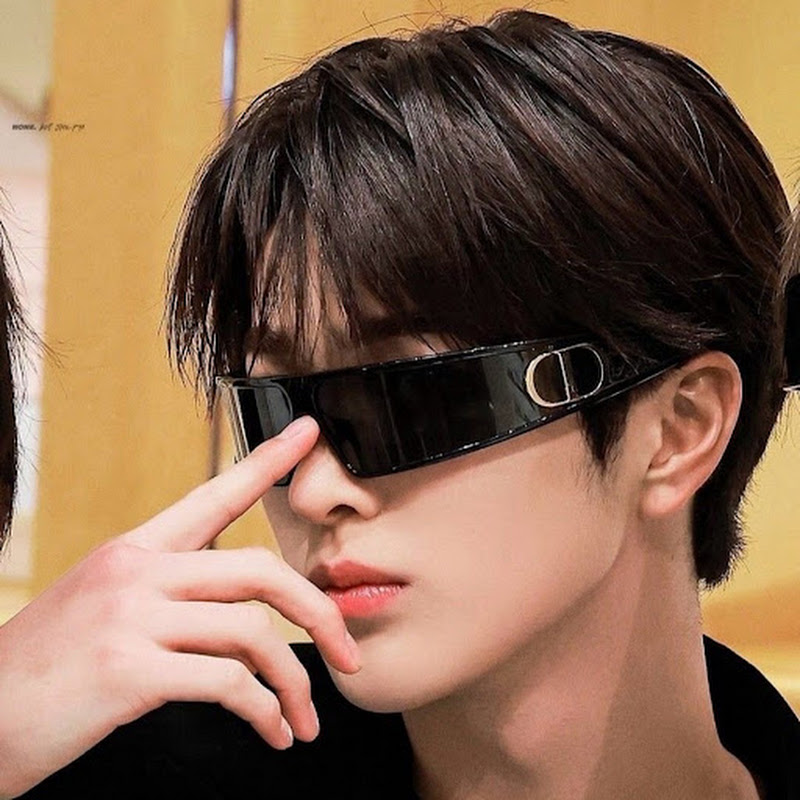 𝓜𝓪𝓻𝓽𝓲𝓷𝓷𝓷 𝓹𝓵𝓪𝔂 𝓽𝓱𝓮 𝓫𝓮𝓪𝓽