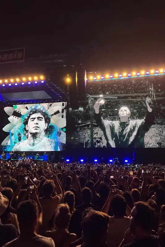 GiPYGPzEKkkzJGXsR2_eZKLoFIHjwQyVgHhzn4bxv7mLCooGDWP4WXhmH95lpbUADazsWRlWSt5F=s800-rw-nd-v1