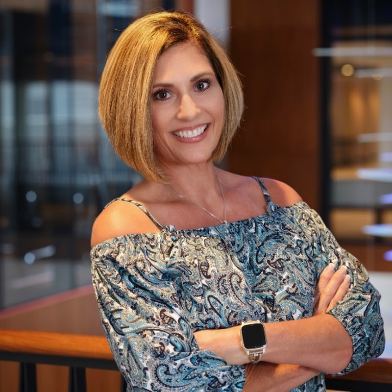Lana Burke Homes-Pink Warrior Realtor