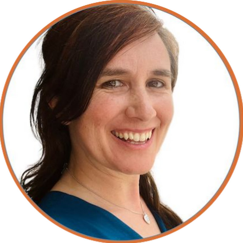 Kayli Larkin, Love & Attachment Coach