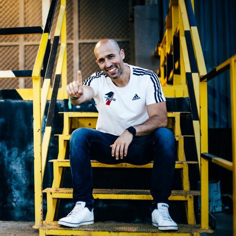 Aprobado a la primera Logo