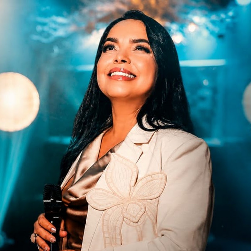 Eliane Silva - Topic