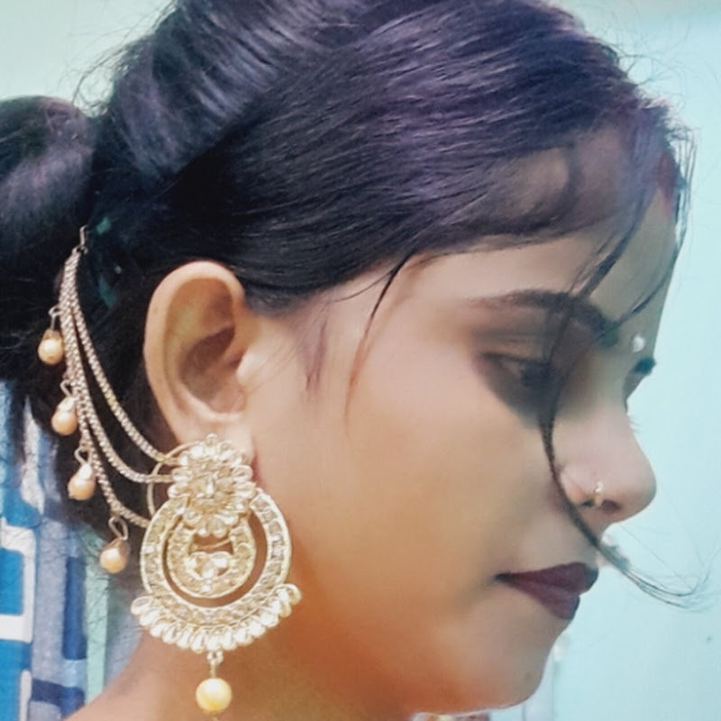 juhi singh yadav 590