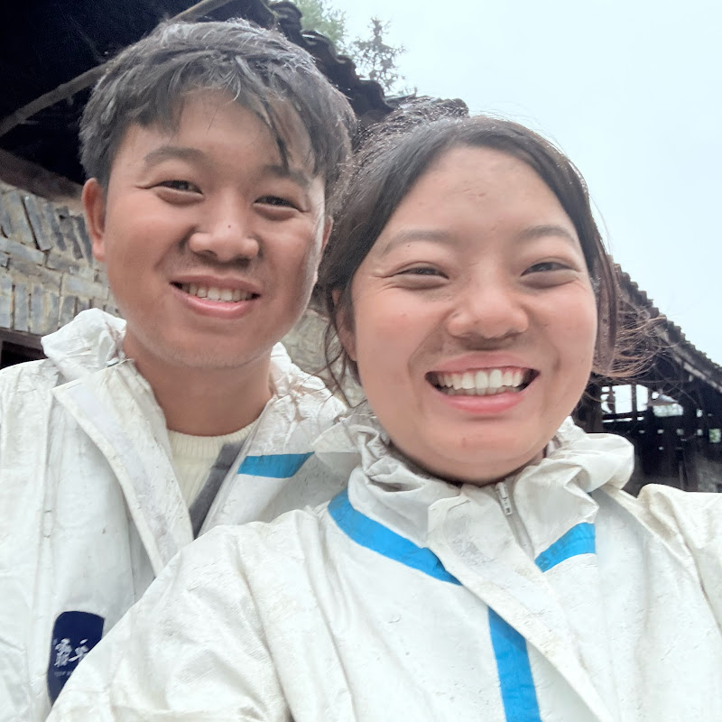 叉叉好安逸 Logo