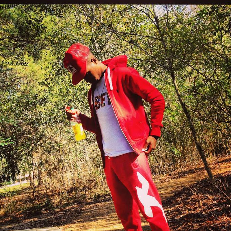 King Hendrick$ - Topic @UCqTRIDQ7A3KGIG23L_aop8Q | Thizzler