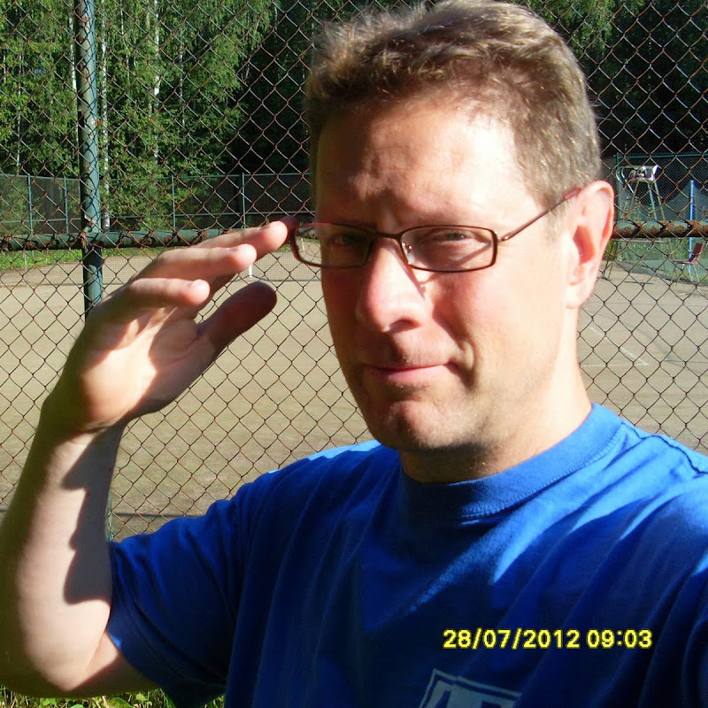 Tennisvalmentaja Tampere Olavi 