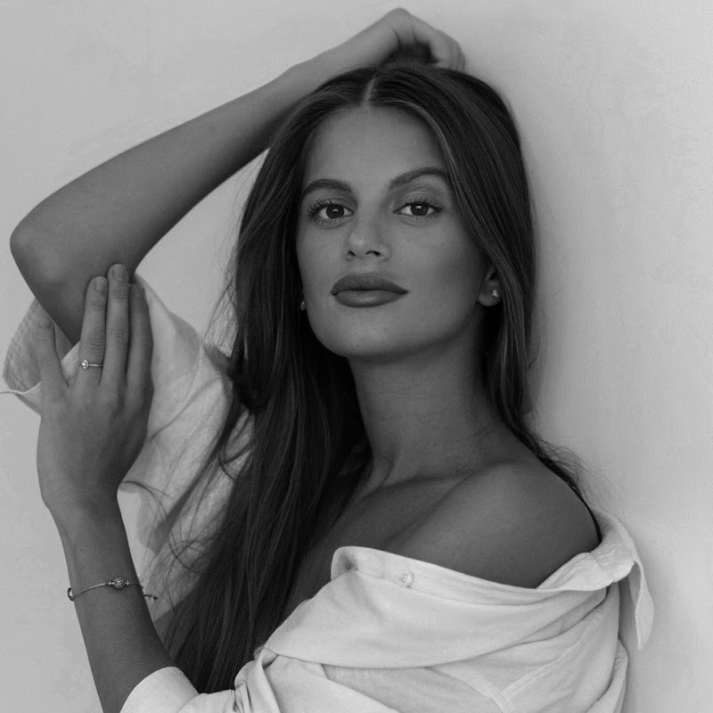 Джуана Расскажет Logo